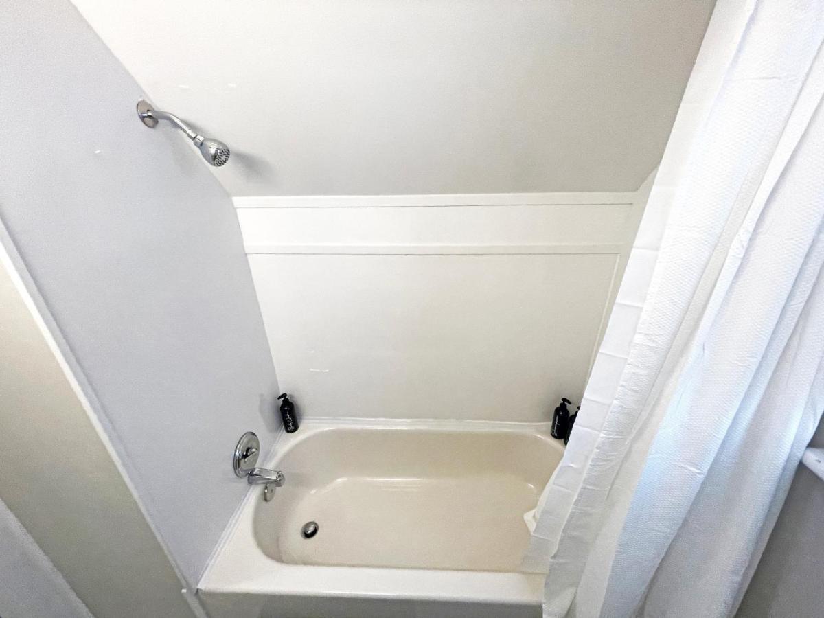 Hamilton Chic Retreat - Comfy Beds - Garden - Pool Διαμέρισμα Εξωτερικό φωτογραφία